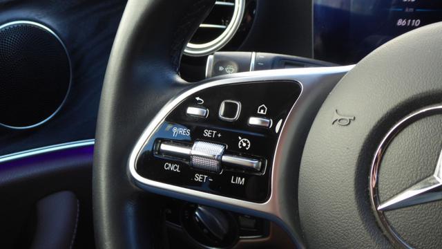 MERCEDES-BENZ E 220 d S.W. 4Matic Auto Premium AMG
