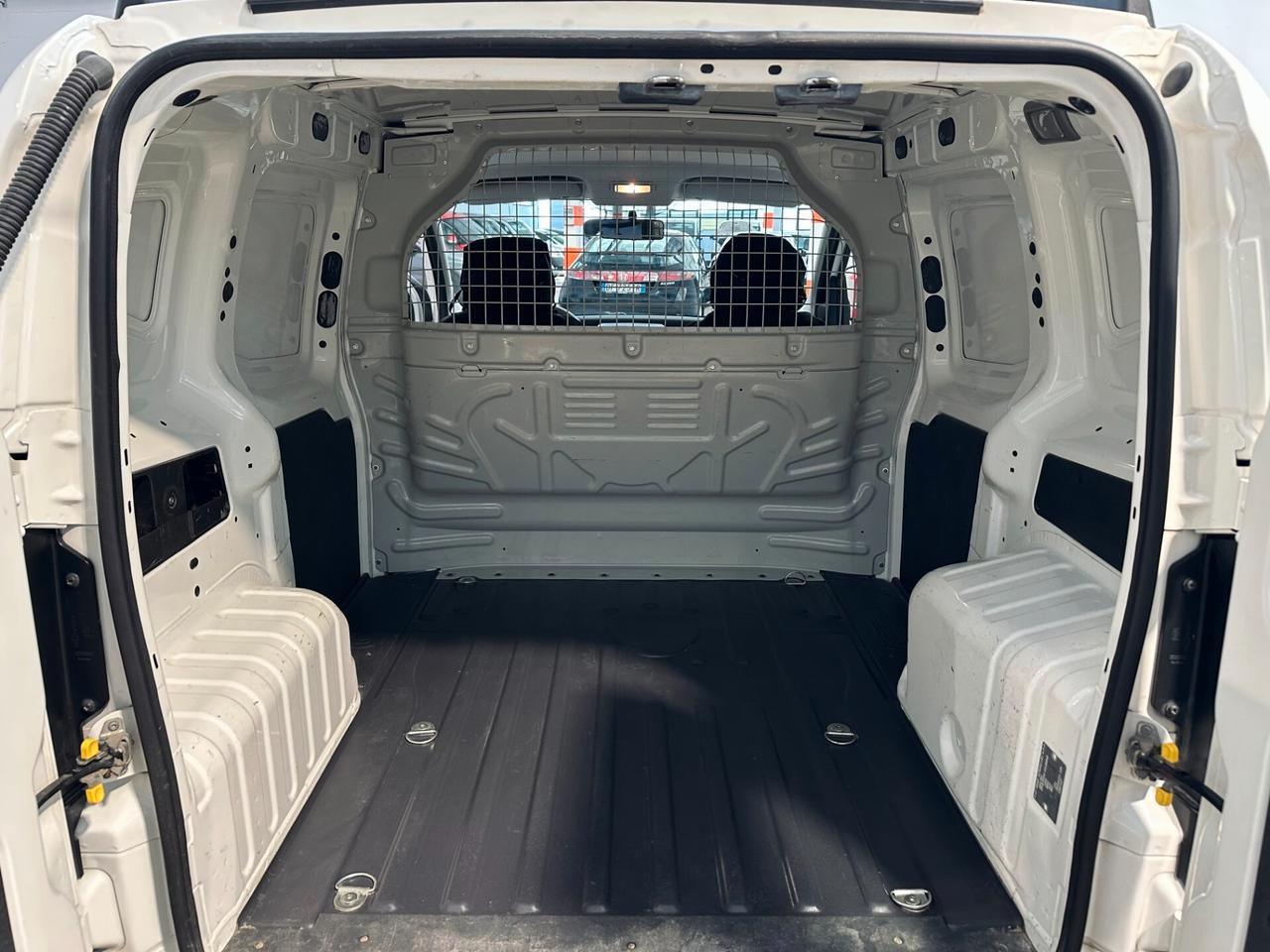 Fiat Fiorino 1.4 8V 73CV - AUTOCARRO 2 POSTI