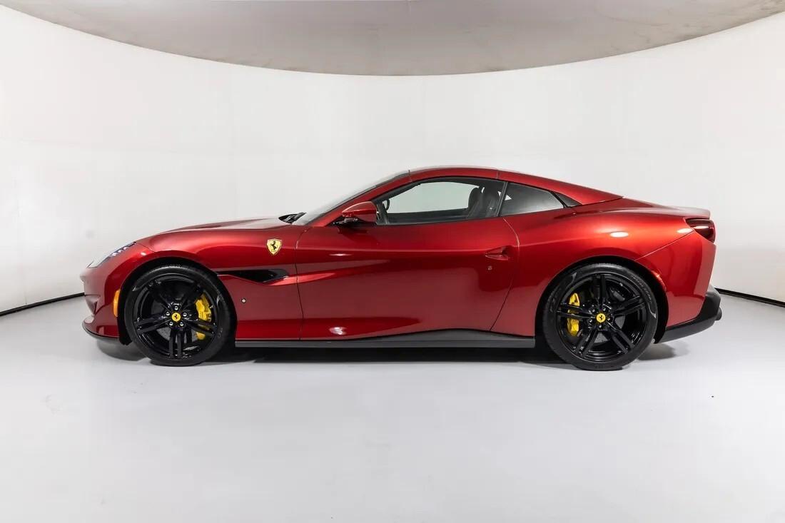 Ferrari Portofino LEASING FULL INCLUSIVE - NOLEGGIO LUNGO TERMINE