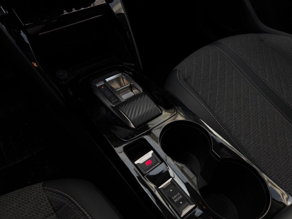 Peugeot 208 Hybrid 110 e-DCS6 Allure da €199,00 mensili