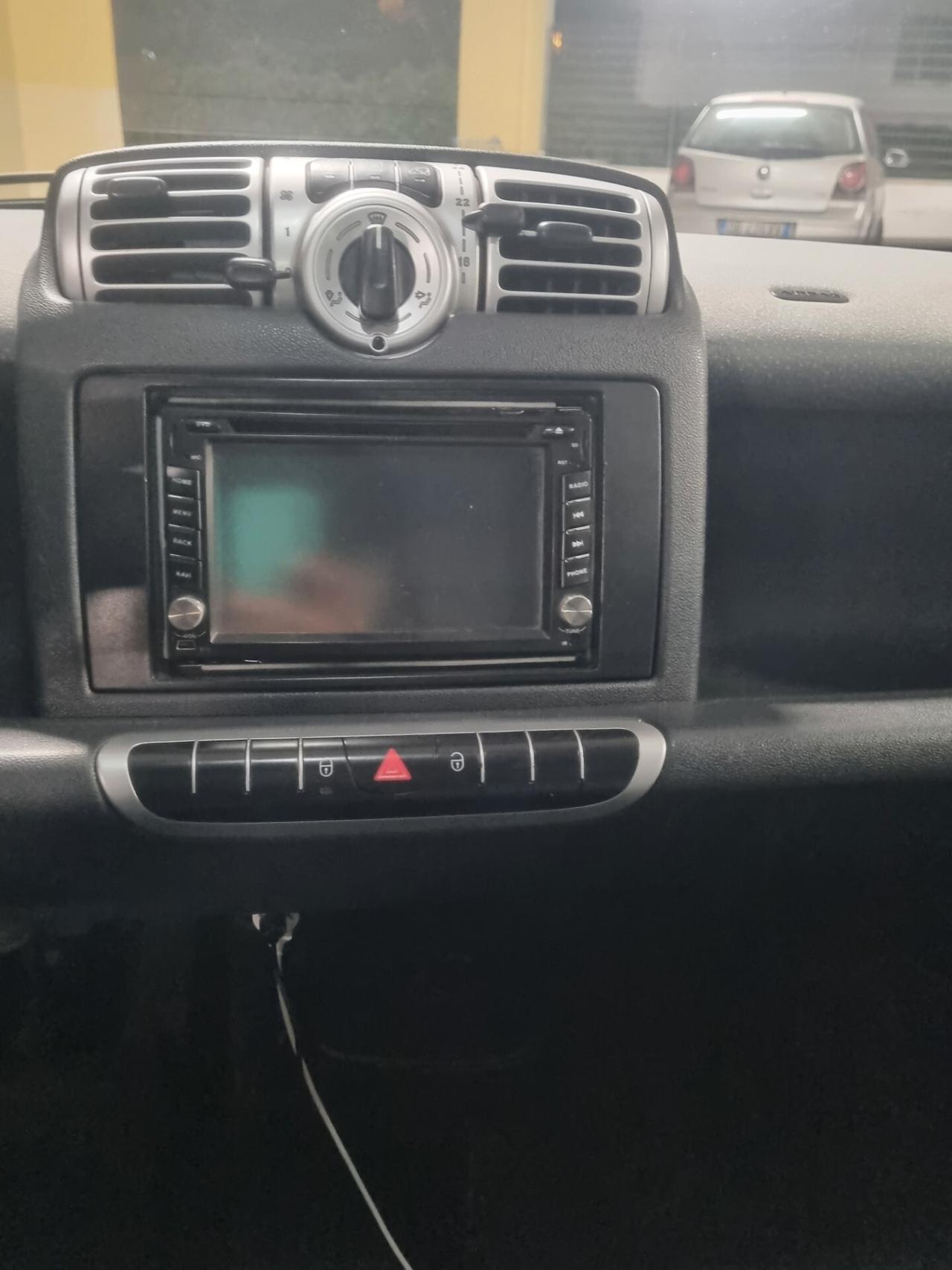 Smart ForTwo 1000 52 kW coupé pure