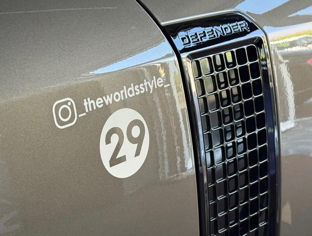 Land Rover Defender 110 3.0D I6 200 CV AWD Auto S