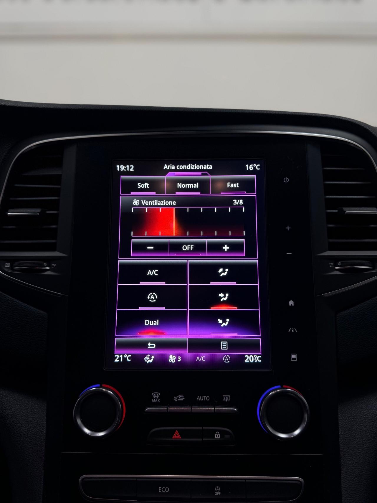 Renault Megane BdCi 115 CV Intens 08/2020 Euro 6B Neopatentati