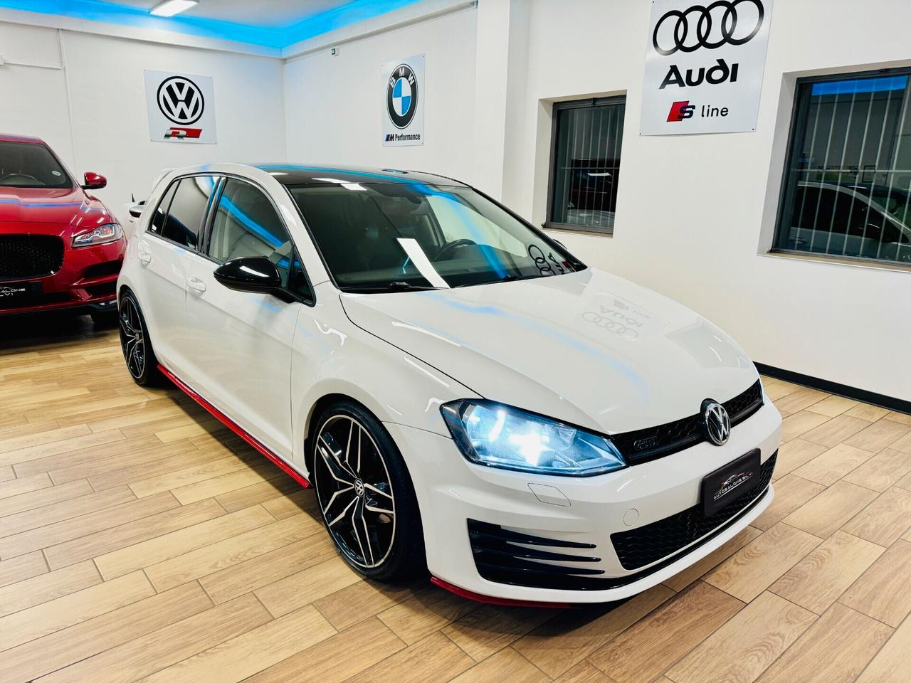 VW Golf 7 R-Line GTI PACK - 1.4 TSI 122CV DSG 5p High.