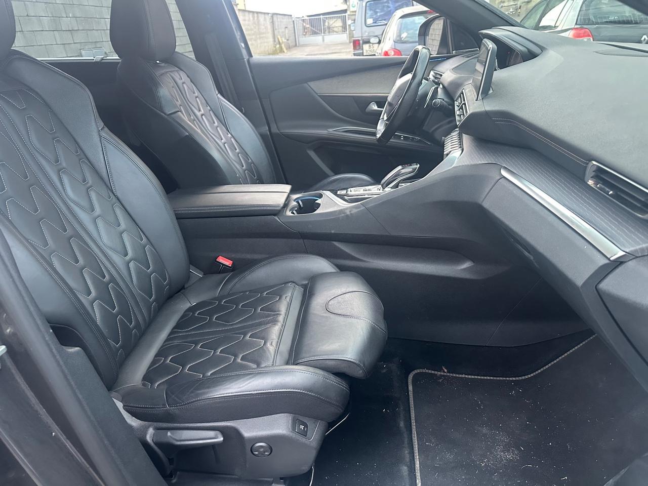 Peugeot 5008 GT LINE 7 POSTI