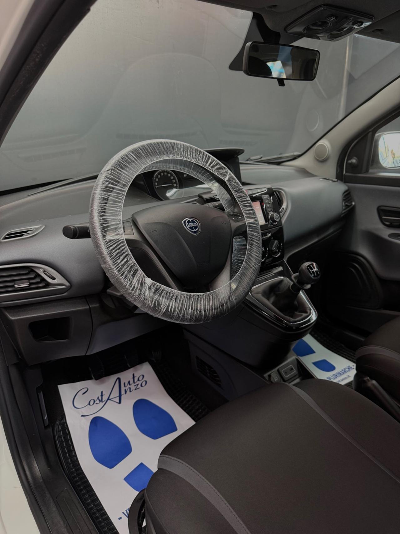 Lancia Ypsilon 1.2 Benzina Gold 44000 KM
