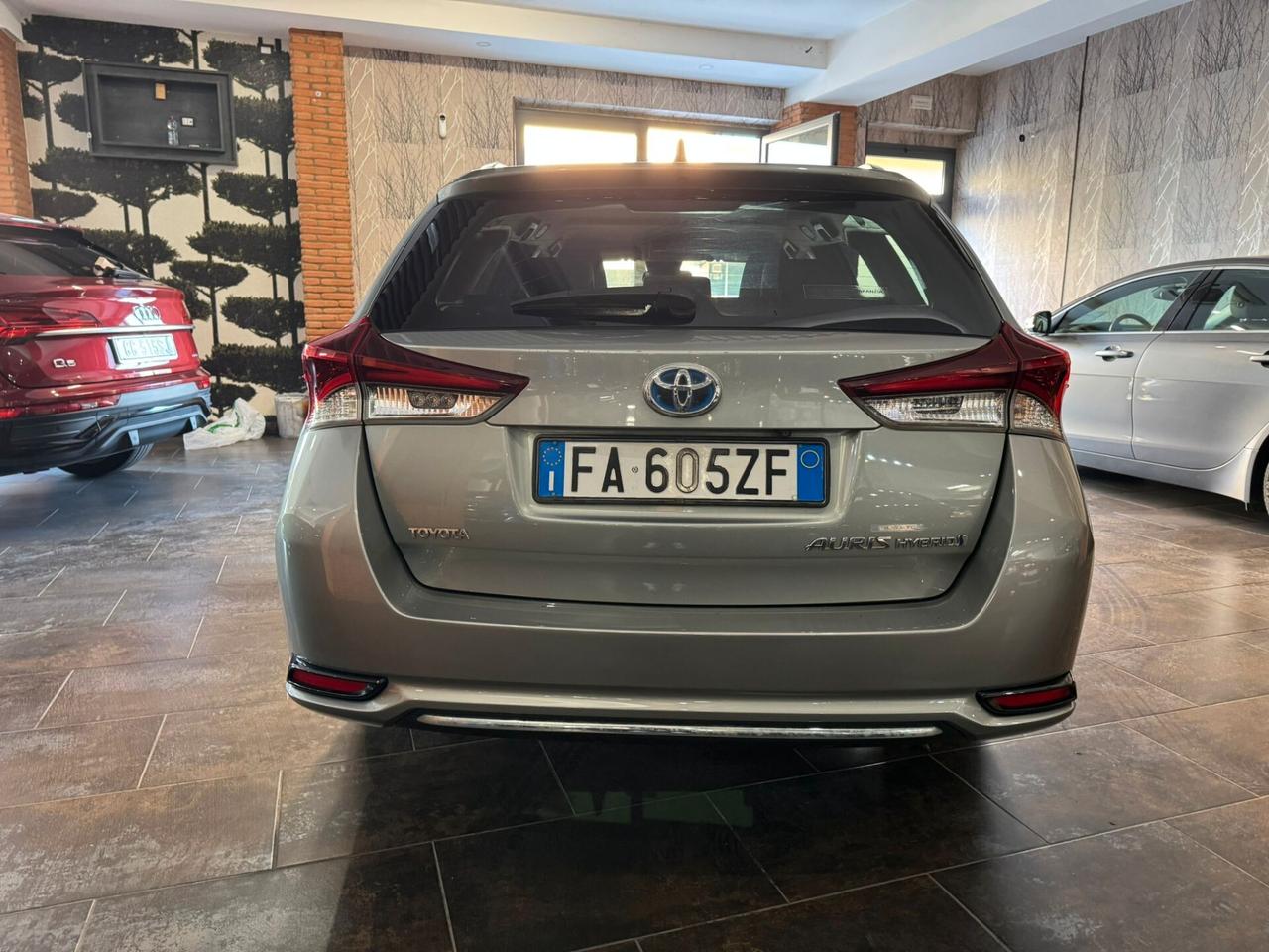 Toyota Auris Touring Sports 1.8 Hybrid Active