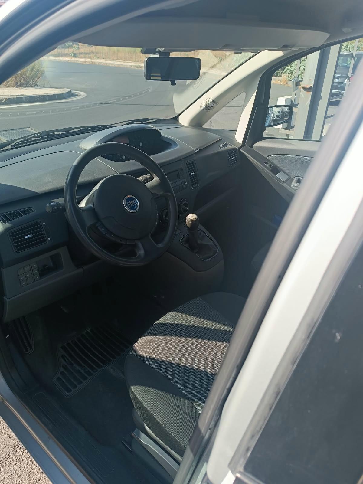 Fiat Idea 1.3 Multijet 16V Emotion