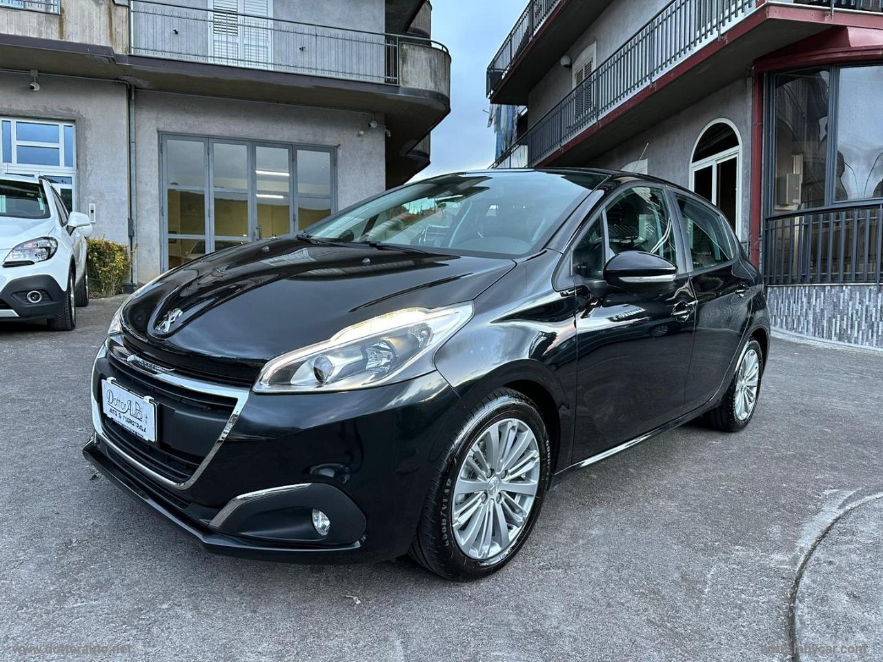 PEUGEOT 208 BlueHDi 75 5p. Allure