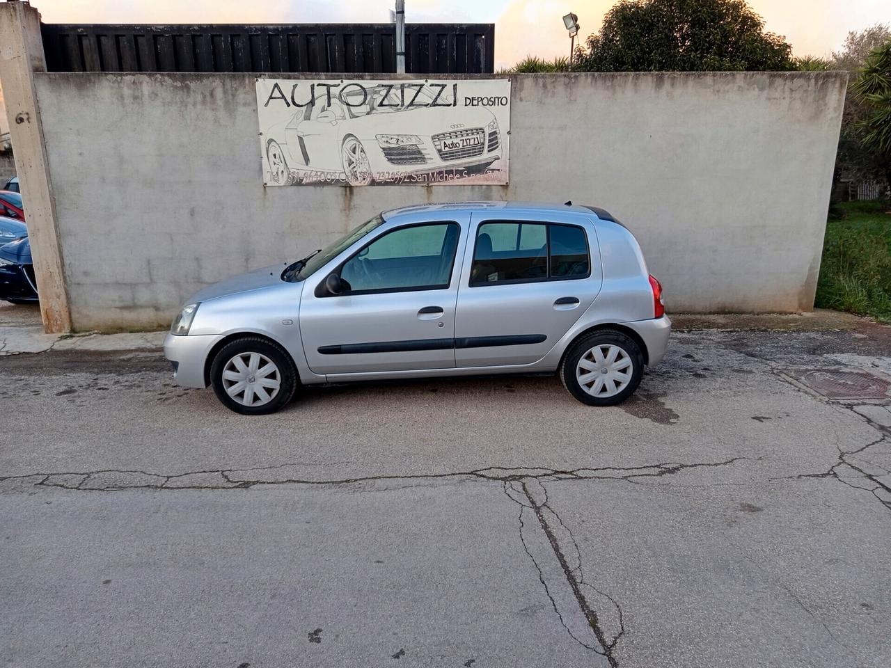 Renault Clio Storia 1.2 5 porte GPL Confort