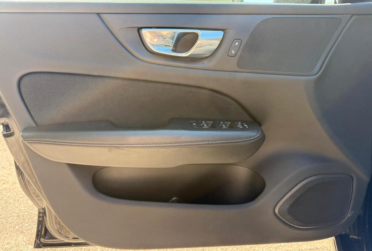 Volvo V60 B4 (d) Geartronic Momentum Pro Business PILOT ASSIST