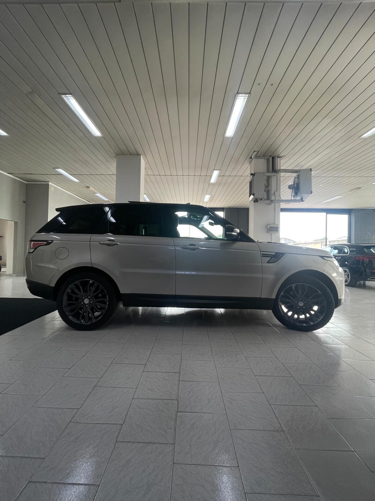 Land Rover Range Rover Sport 3.0 TDV6 HSE Dynamic