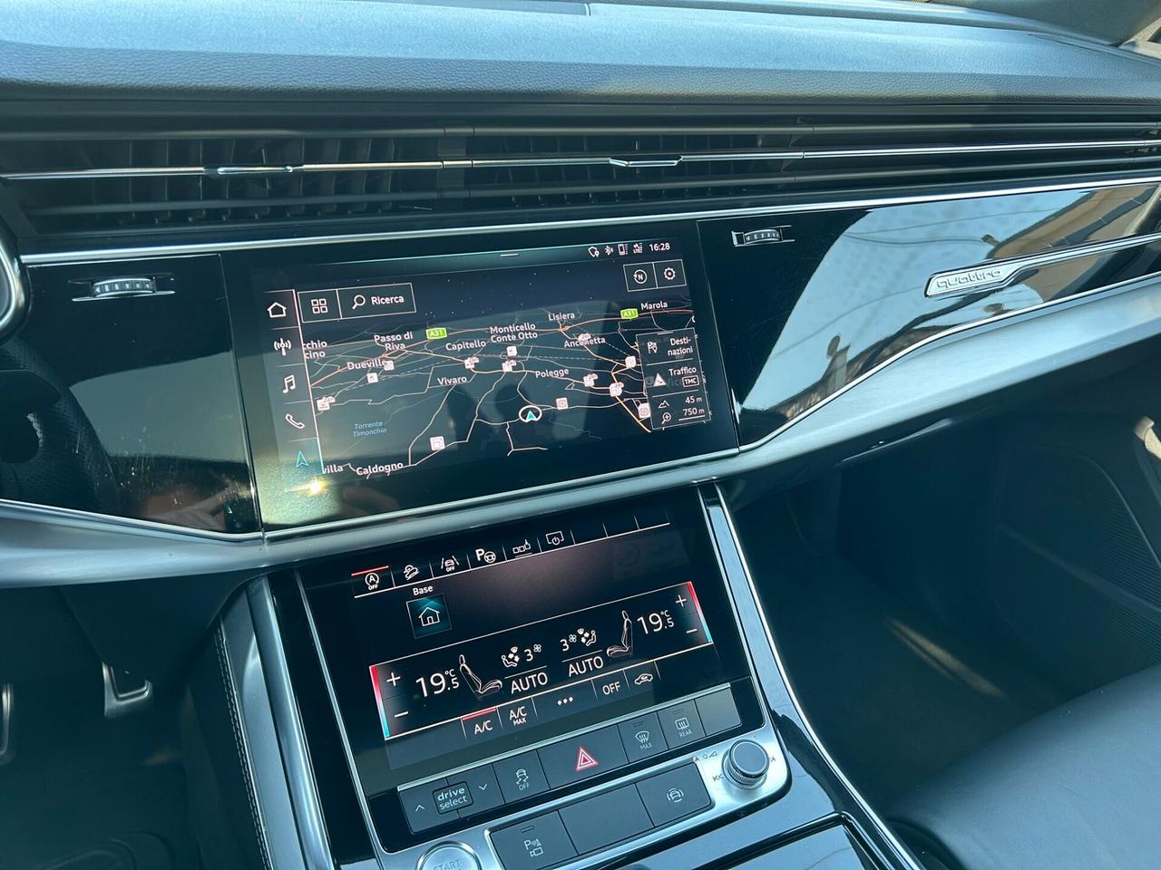 Audi Q8 50TDI 286CV Mhev quattro Tiptronic S-Line - PANORAMA