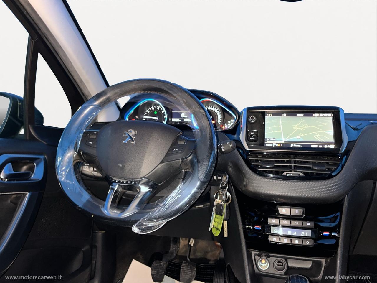 PEUGEOT 2008 PureTech 82 S&S Allure