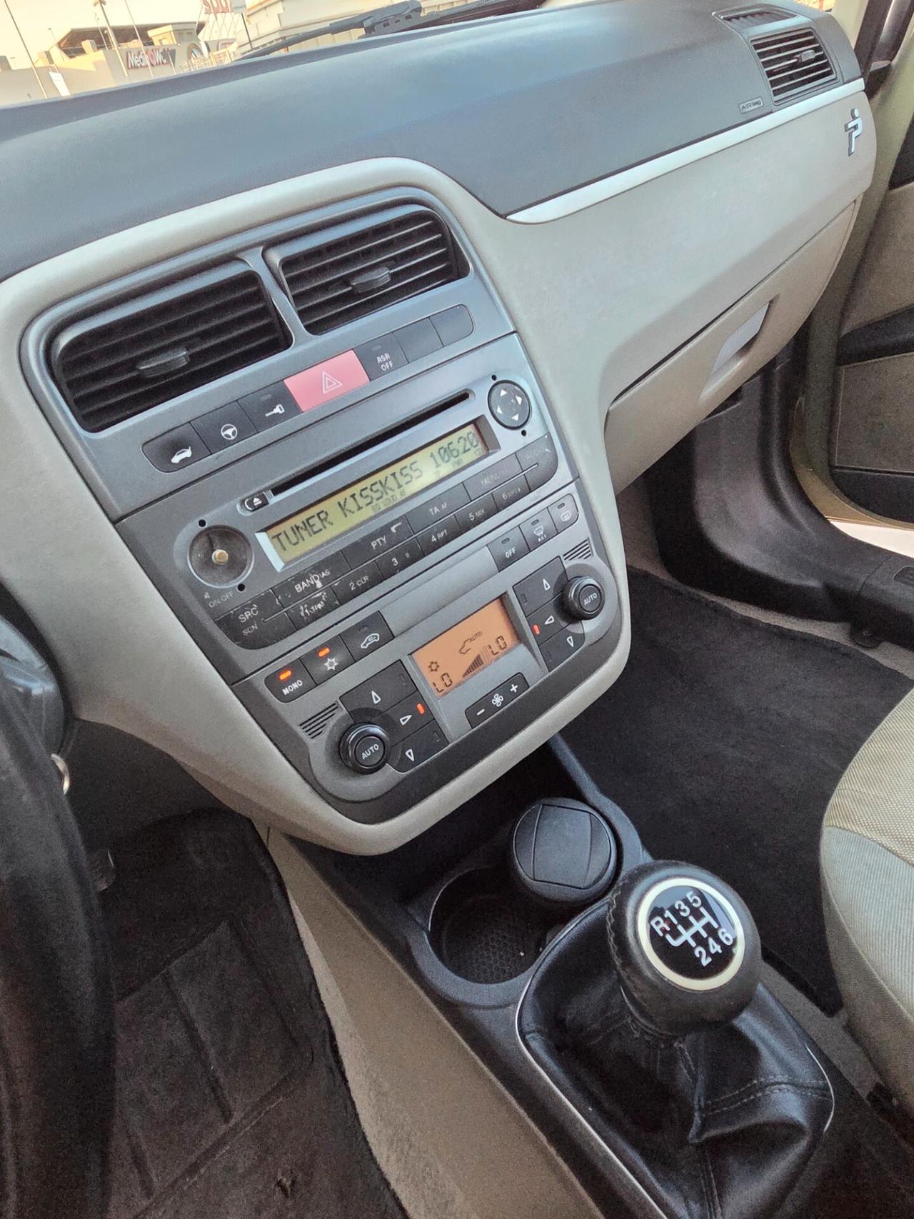 Fiat Grande Punto 1.3 MJT 75 CV 5 porte Dynamic