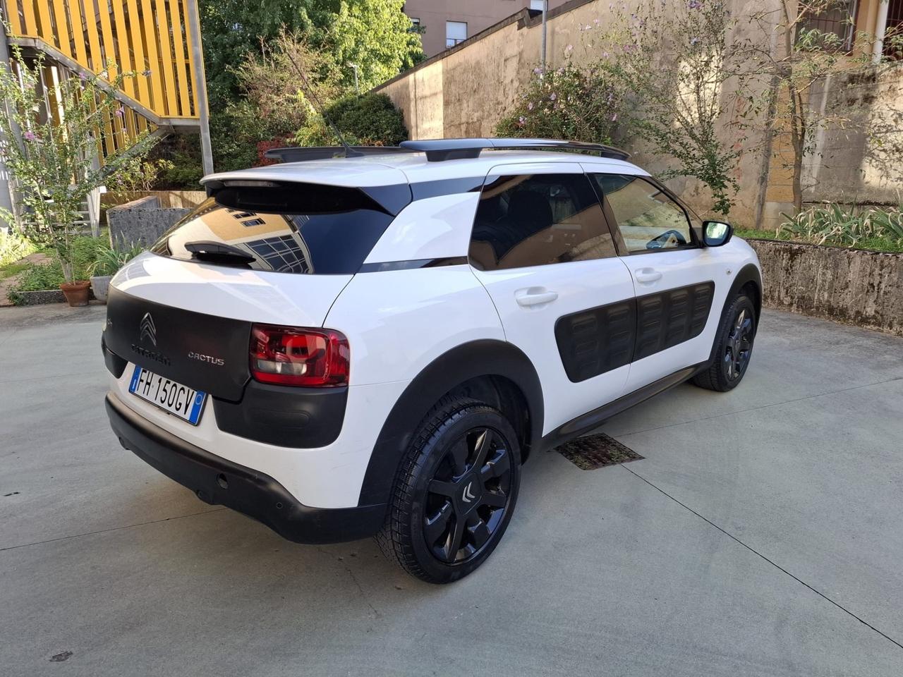 Citroen C4 Cactus PureTech 82 Shine