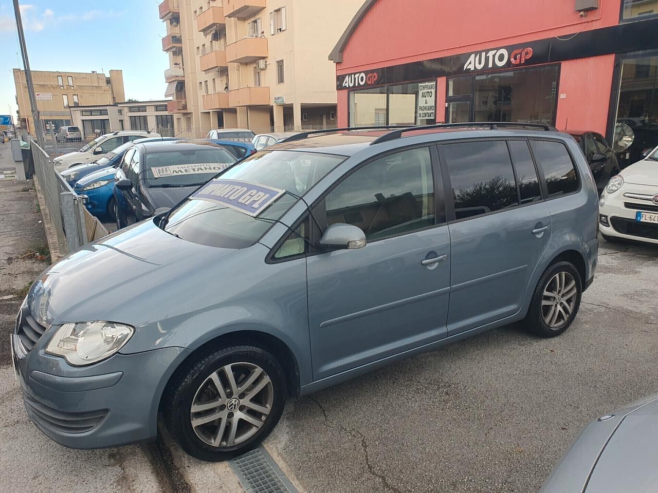 Volkswagen Touran 1.6 benzina GPL 5p Neop 2008