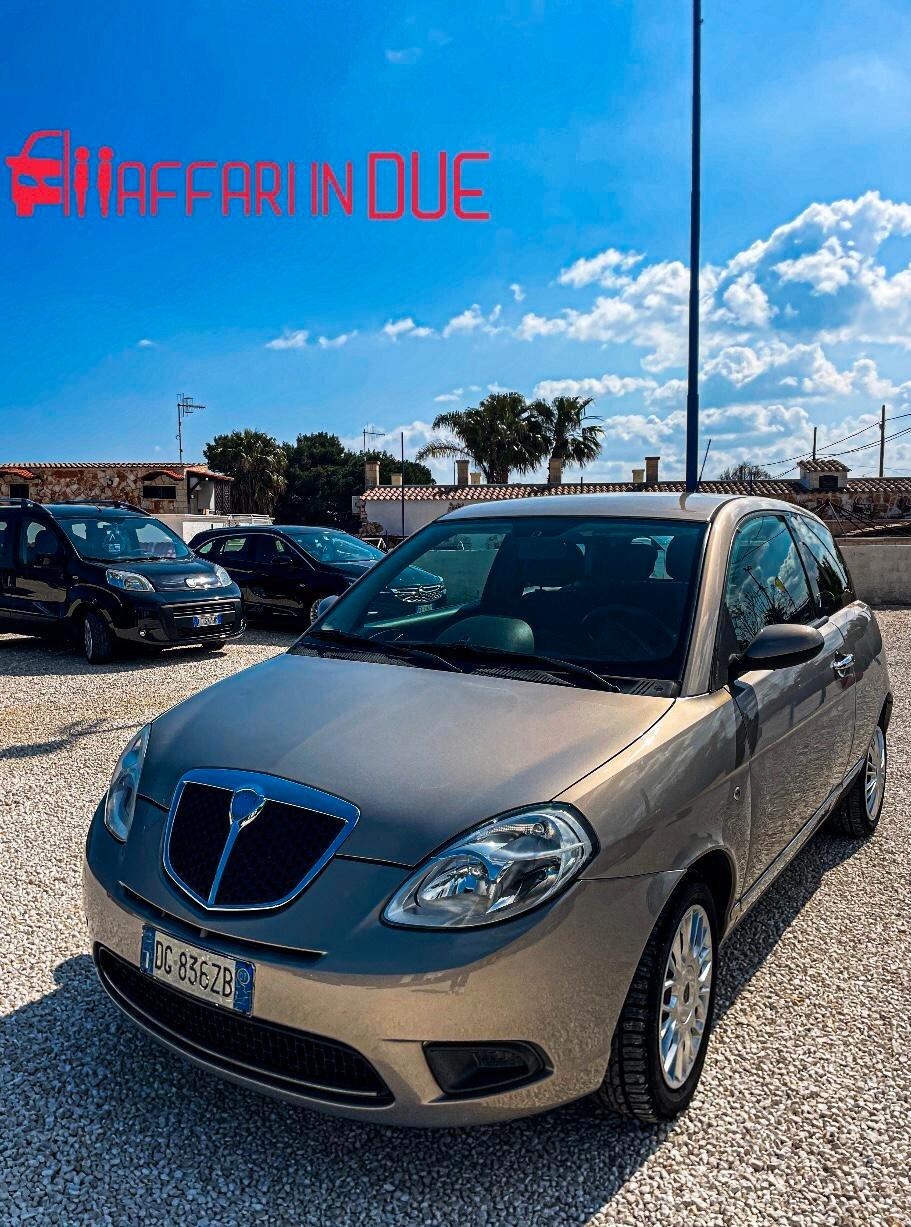 Lancia Ypsilon 1.2 Oro Giallo