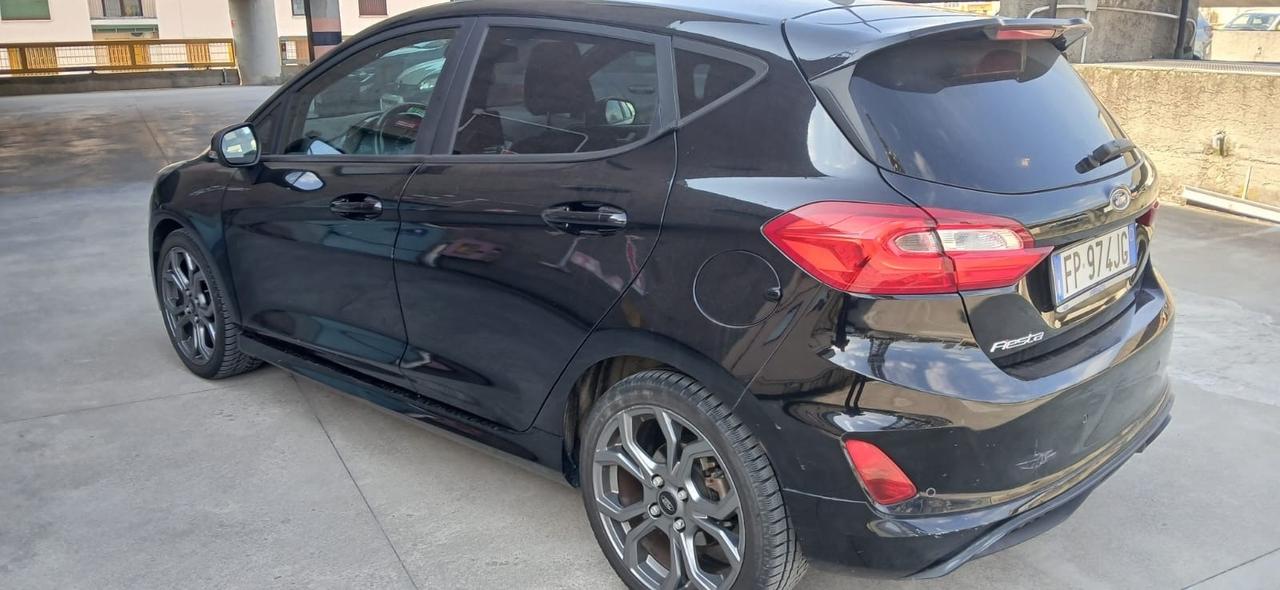 Ford Fiesta 1.5 TDCi 5 porte ST-Line