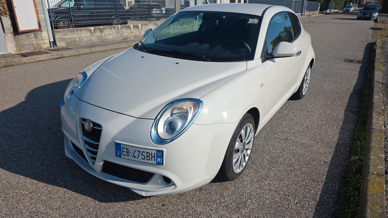 Alfa Romeo MiTo 1.4 78 CV Distinctive Sport Pack