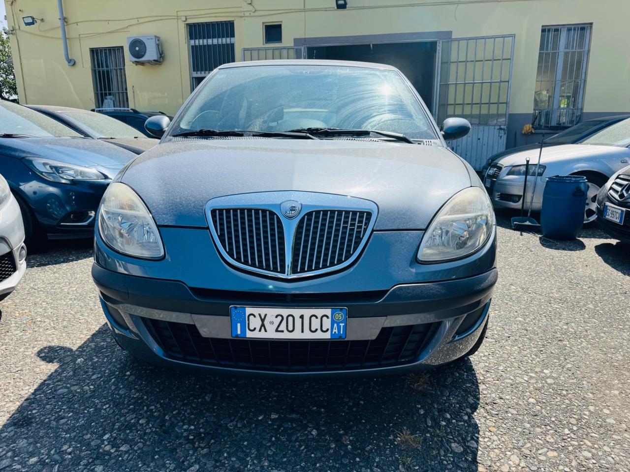 Lancia Ypsilon 1.2 Oro