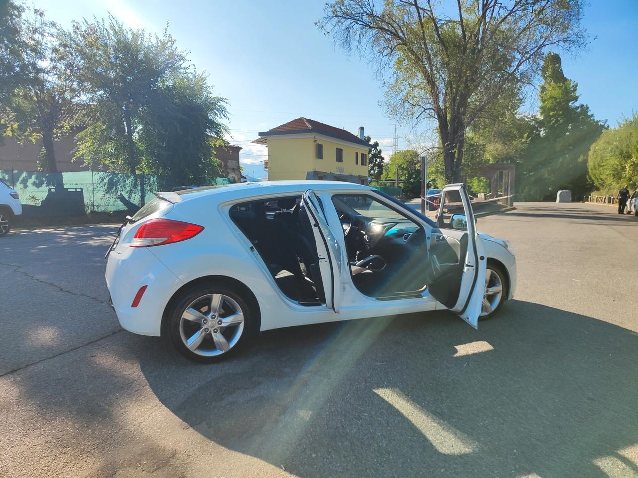 Hyundai Veloster 1.6 benzina automatica