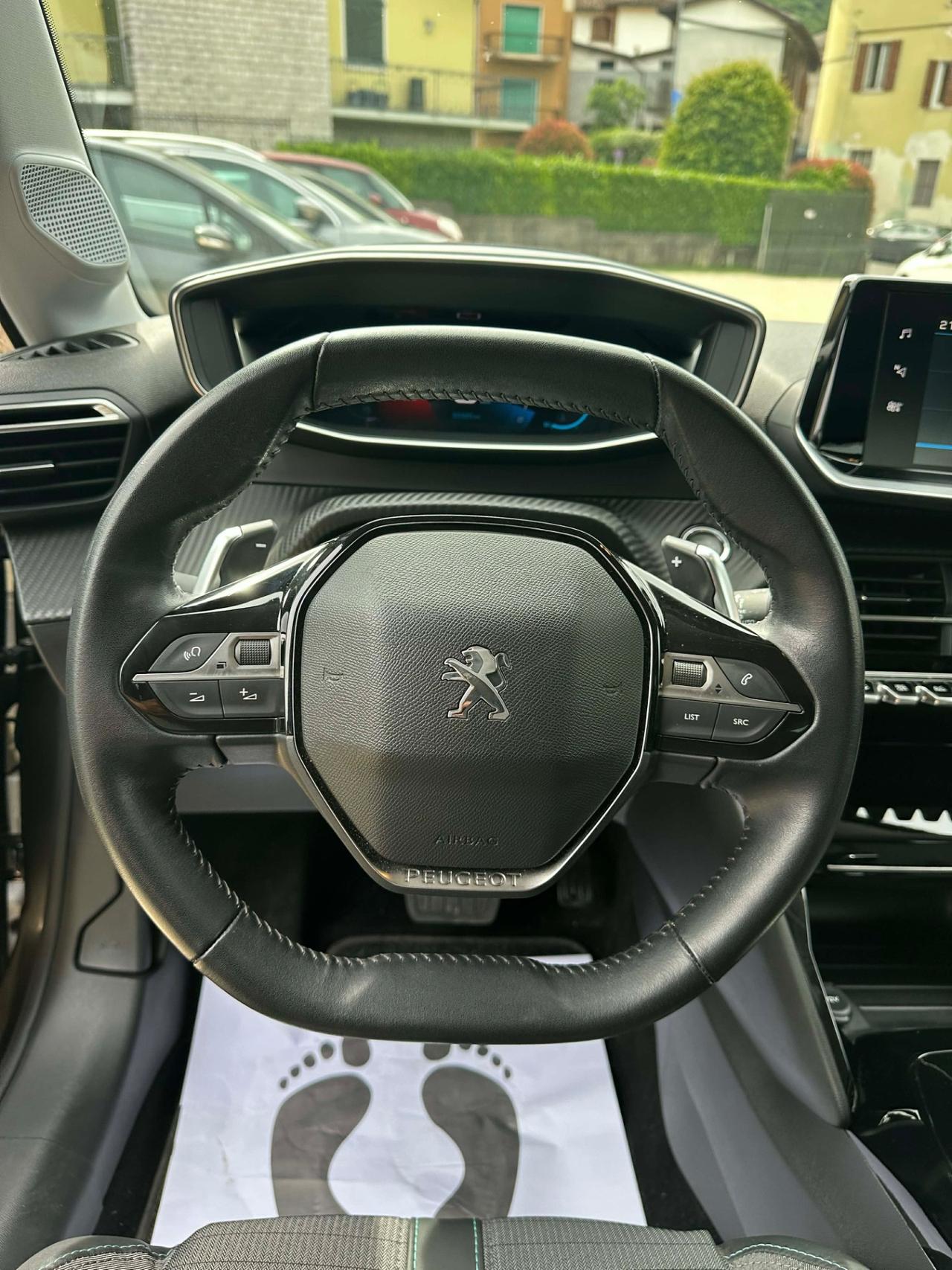 Peugeot 208 100 5P AUTOMATICA ALLURE NAVI 3D COCKPIT FULLOPT