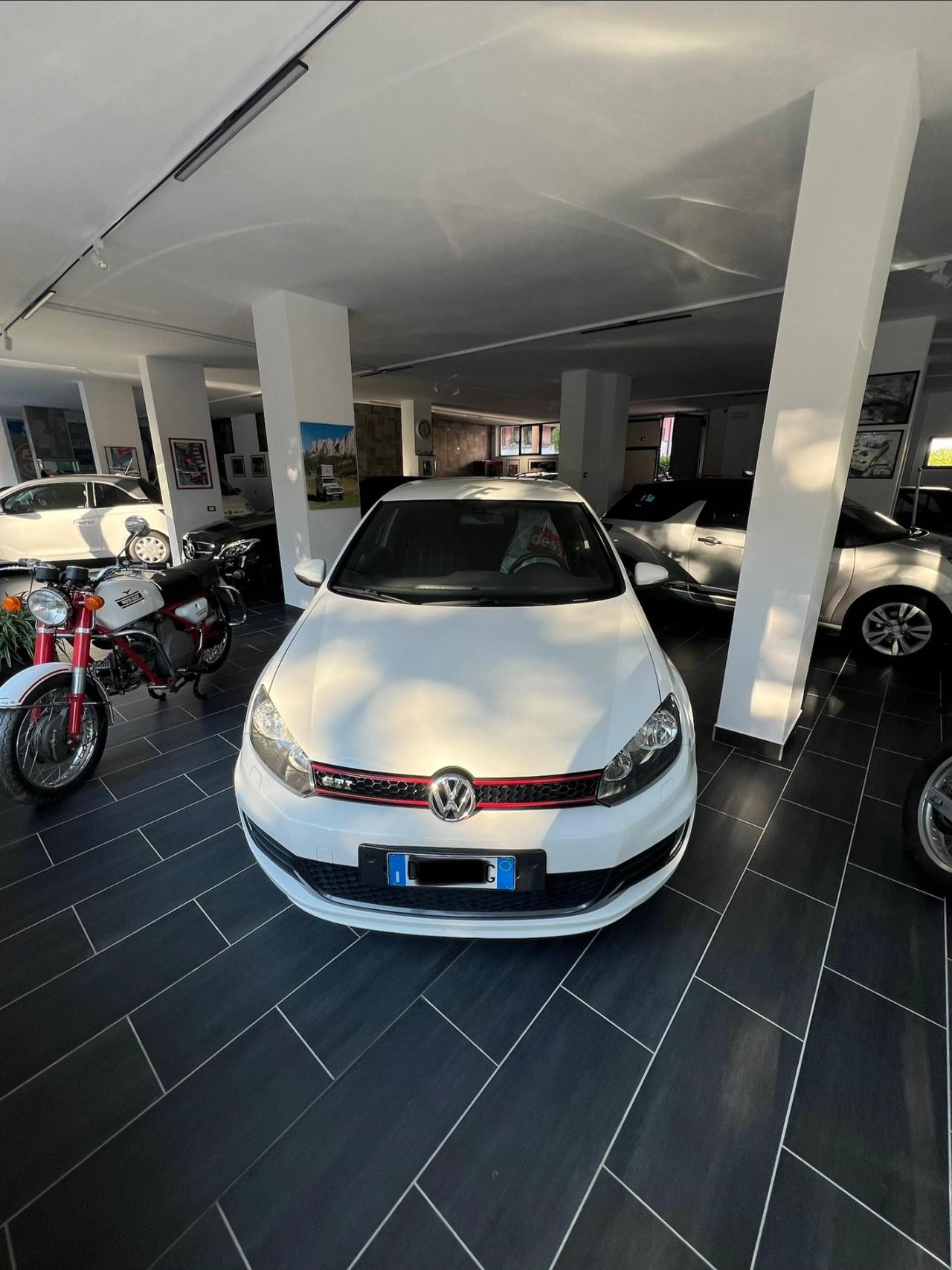 Volkswagen Golf GTI 2.0 TSI 3p.