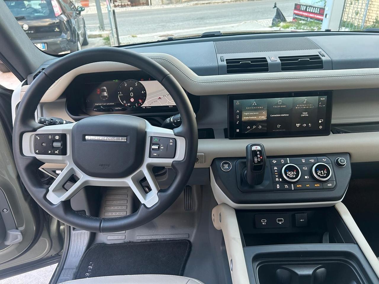 Land Rover Defender 110 3.0D I6 200 CV AWD Auto X-Dynamic SE