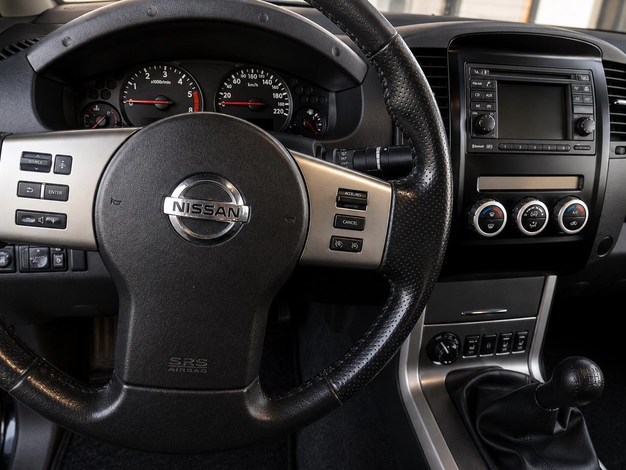 Nissan Navara 2.5 dCi 190CV 4 porte Double Cab LE