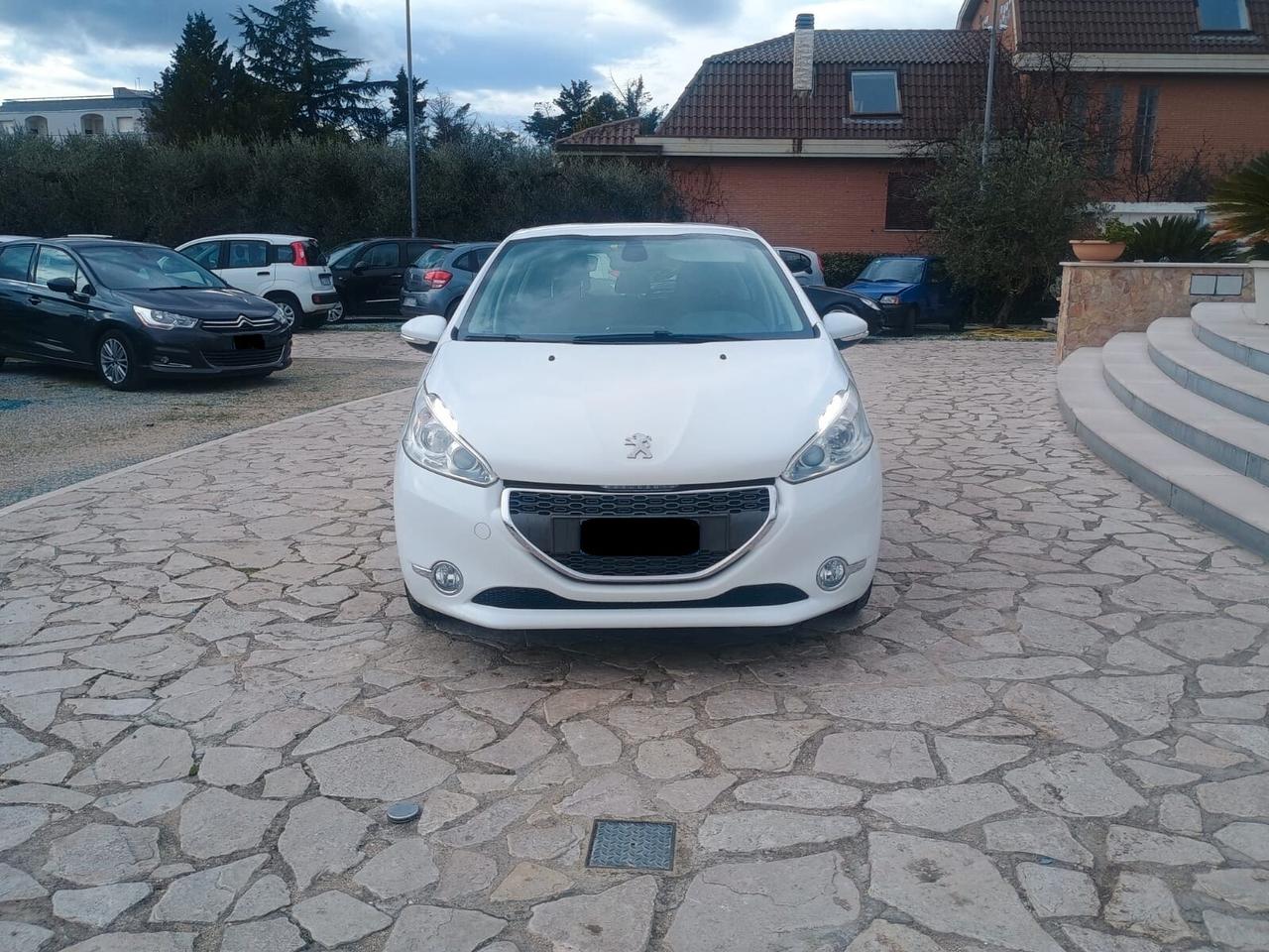 Peugeot 208 1.2 VTi 82 CV 5 porte Allure