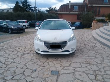Peugeot 208 1.2 VTi 82 CV 5 porte Allure