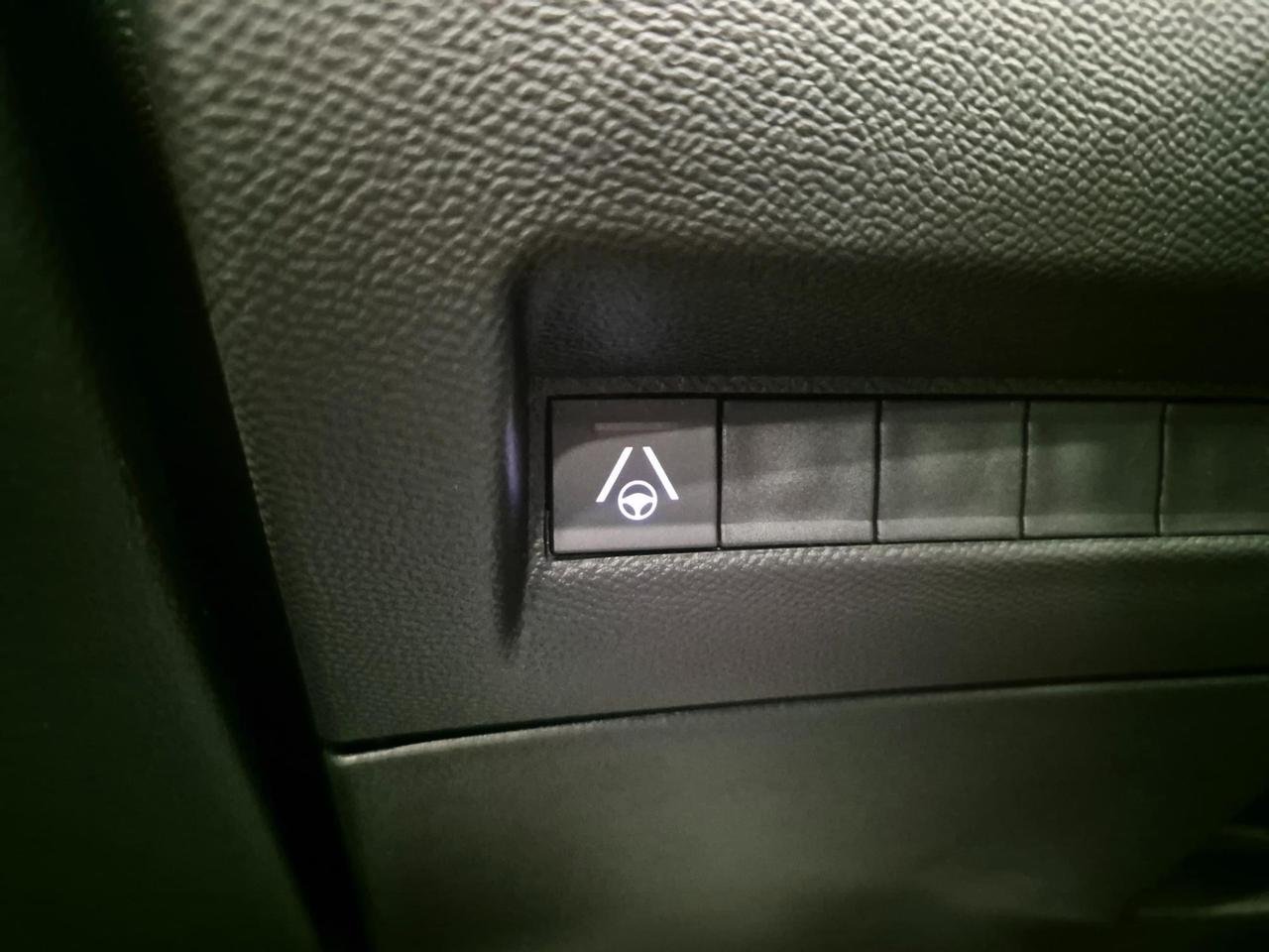 Peugeot 2008 1.2 hybrid GT 145cv e-dcs6 IN PROMO