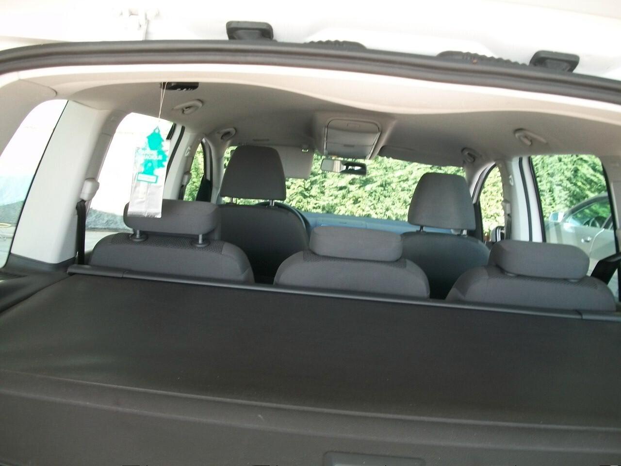 Volkswagen Touran 1.6 TDI Comfortline si nuovi patentati cc 1598 km 171240 garanzia un anno