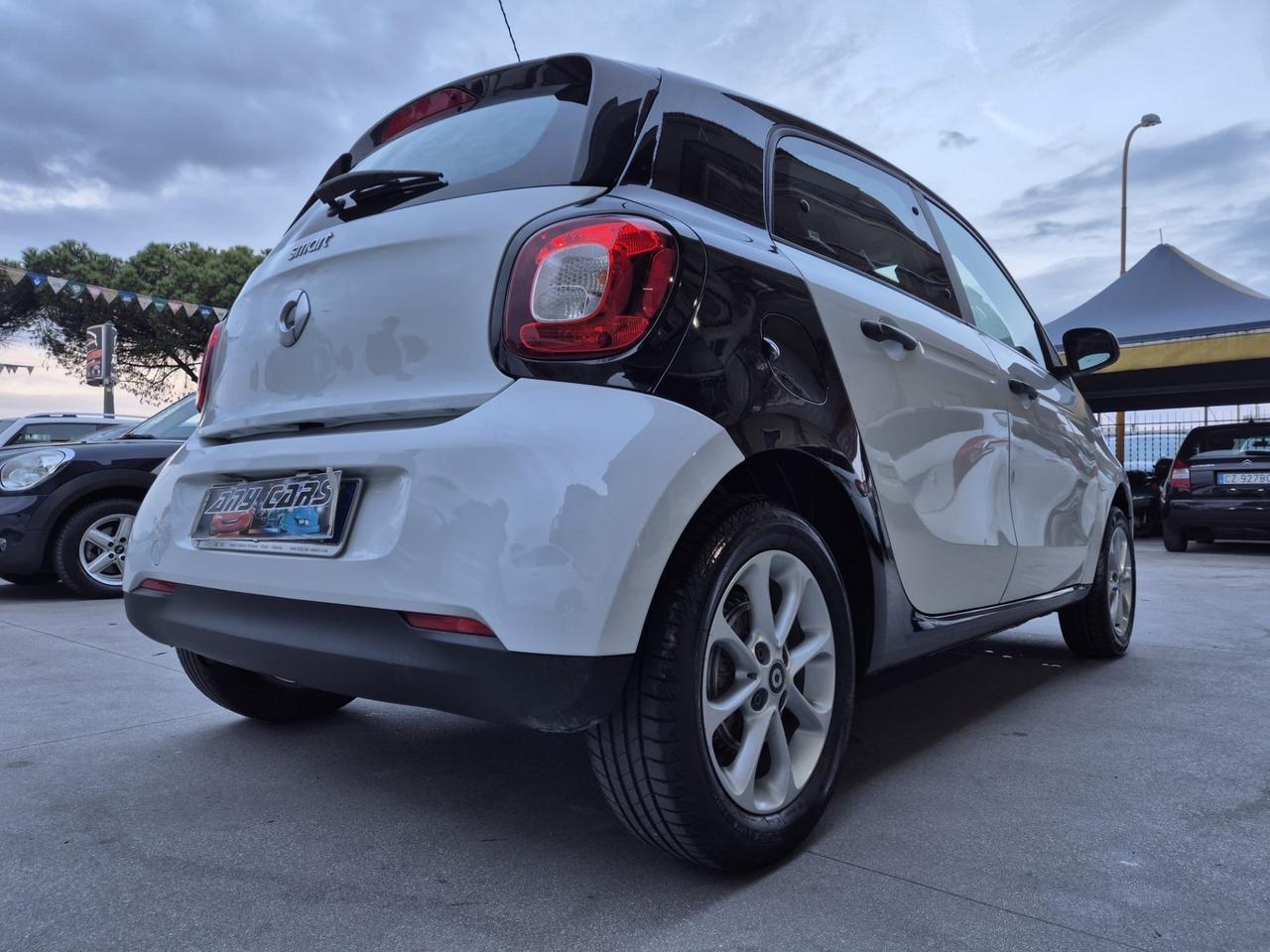 Smart ForFour 1.0 benz 70cv 2019 x neopatentati