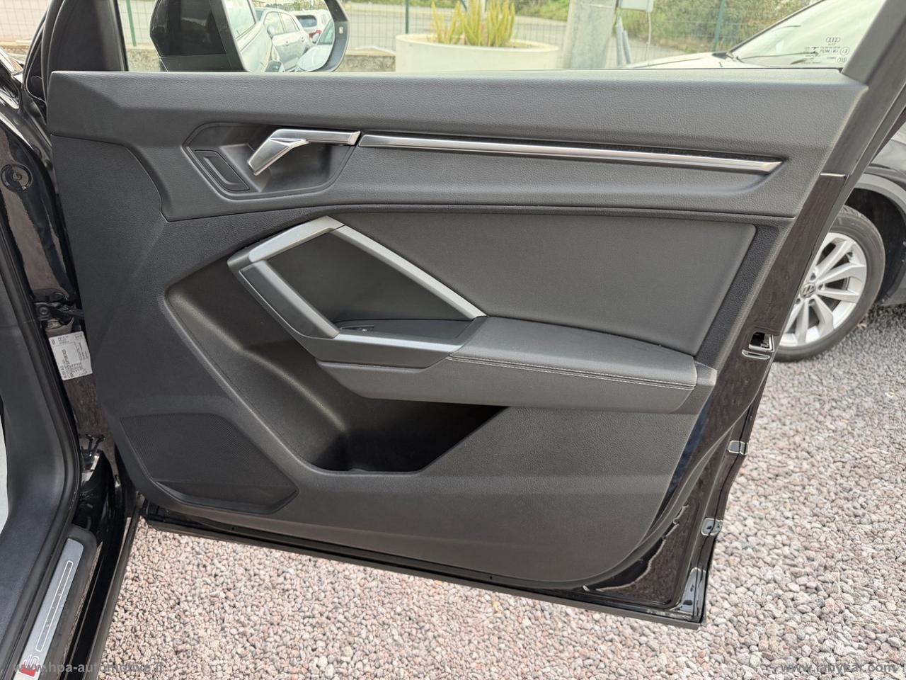 AUDI Q3 SPORTBACK 2.0TDI S-line NAVI FULL LED RETROCAMERA 360