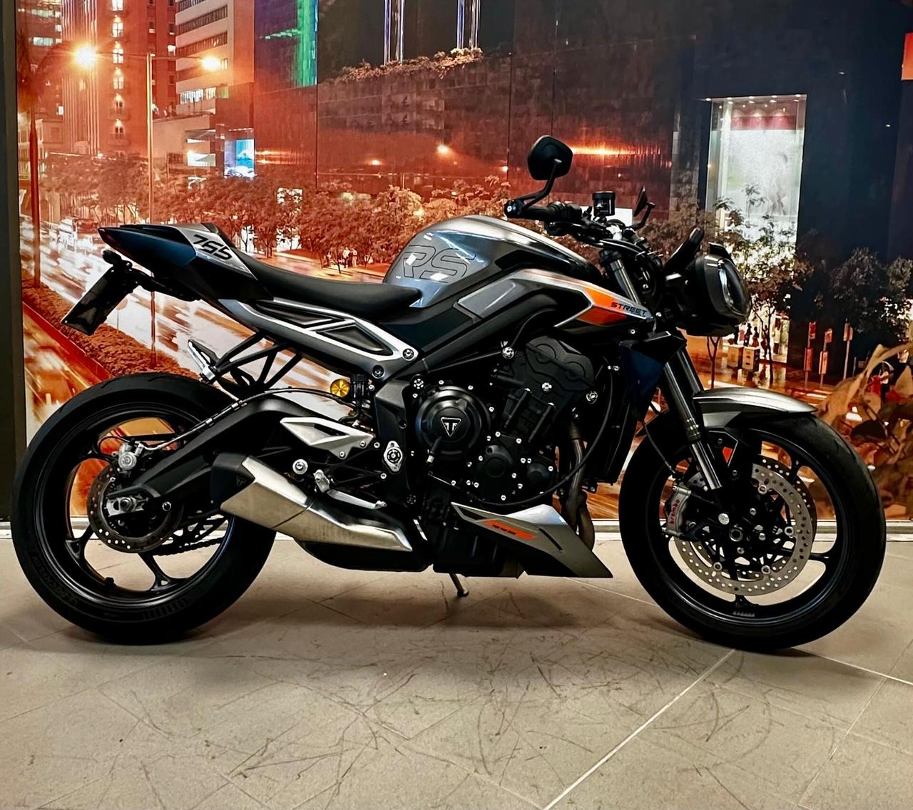 Triumph Street Triple