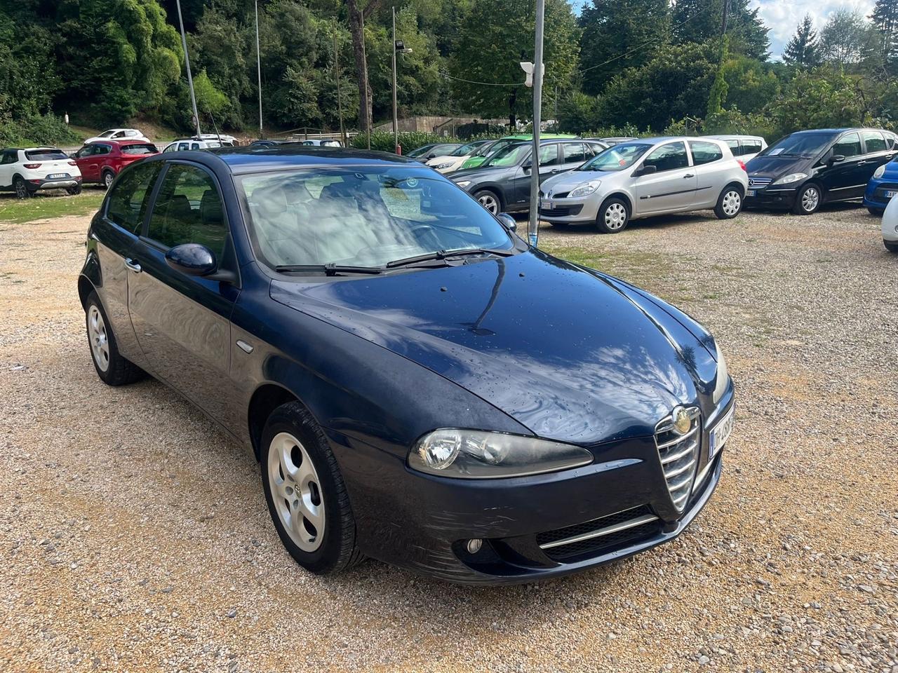 Alfa Romeo 147 1.9 JTD (120) 3 porte Exclusive