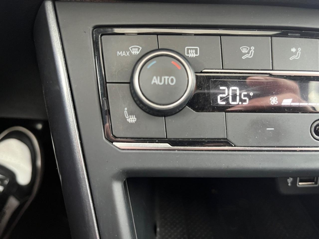 Volkswagen Polo 5p 1.0 tsi highline 115cv dsg