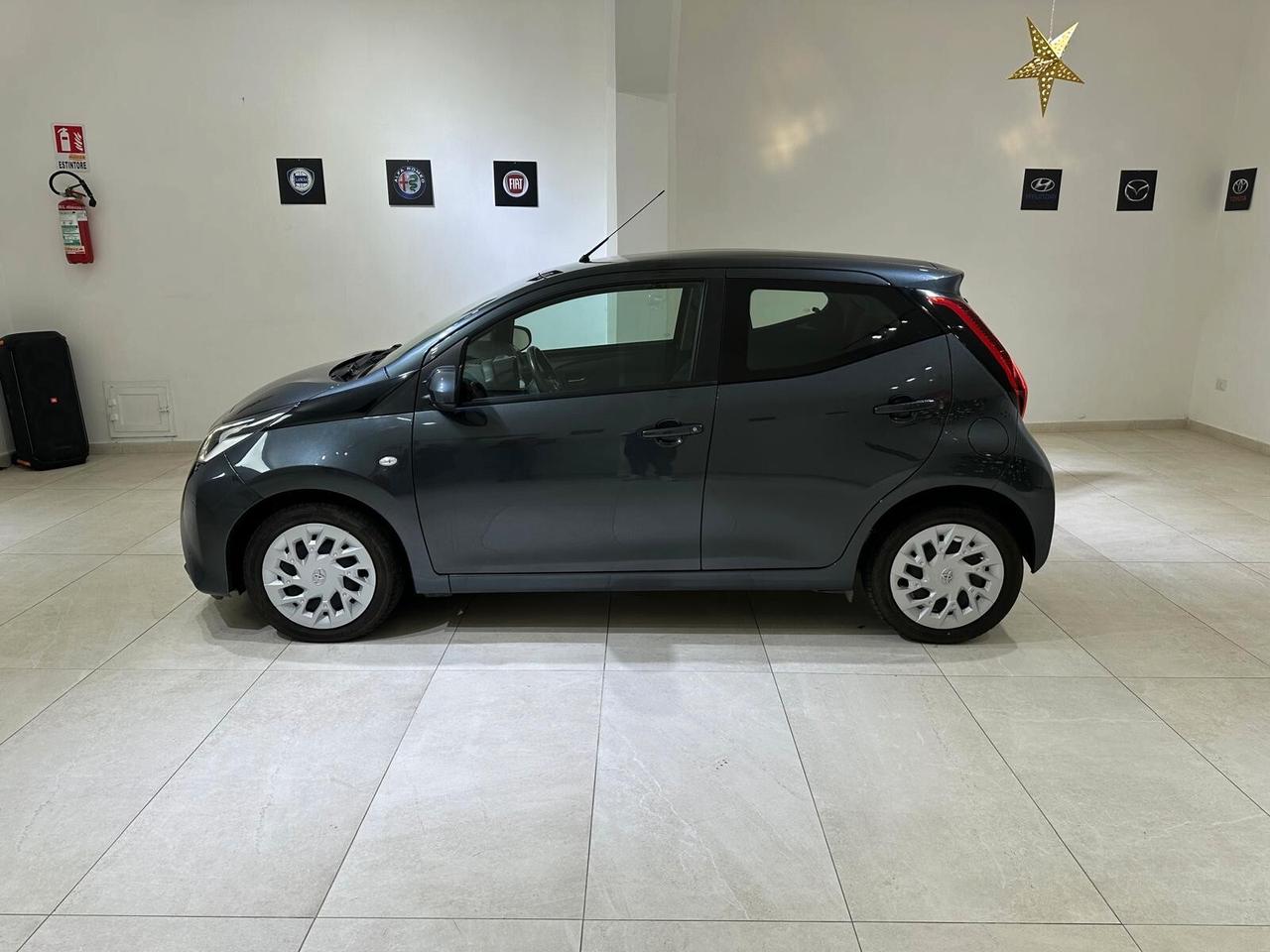 Toyota Aygo CONNECT 1.0 VVT-i 72 CV 5 PORTE X-CLUSIV MMT AUTOMATICA