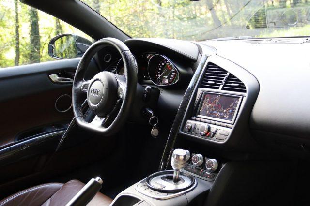 AUDI R8 Spyder 5.2 V10 FSI quattro R tronic