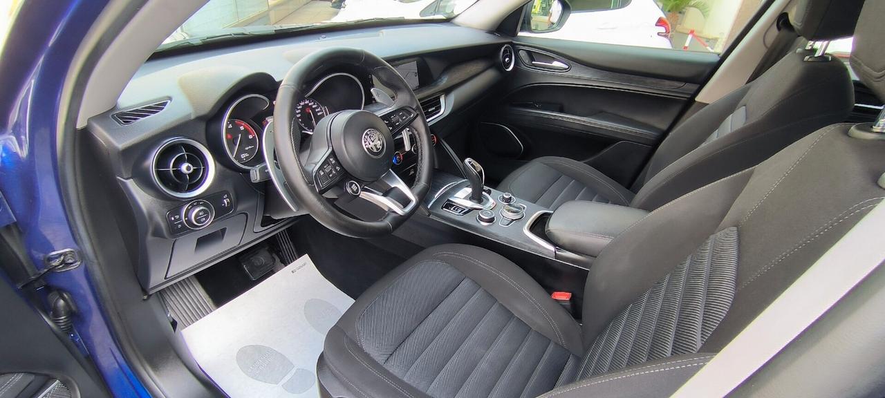 Alfa Romeo Stelvio 2.2 Turbodiesel 190 CV AT8 Q4 Sprint