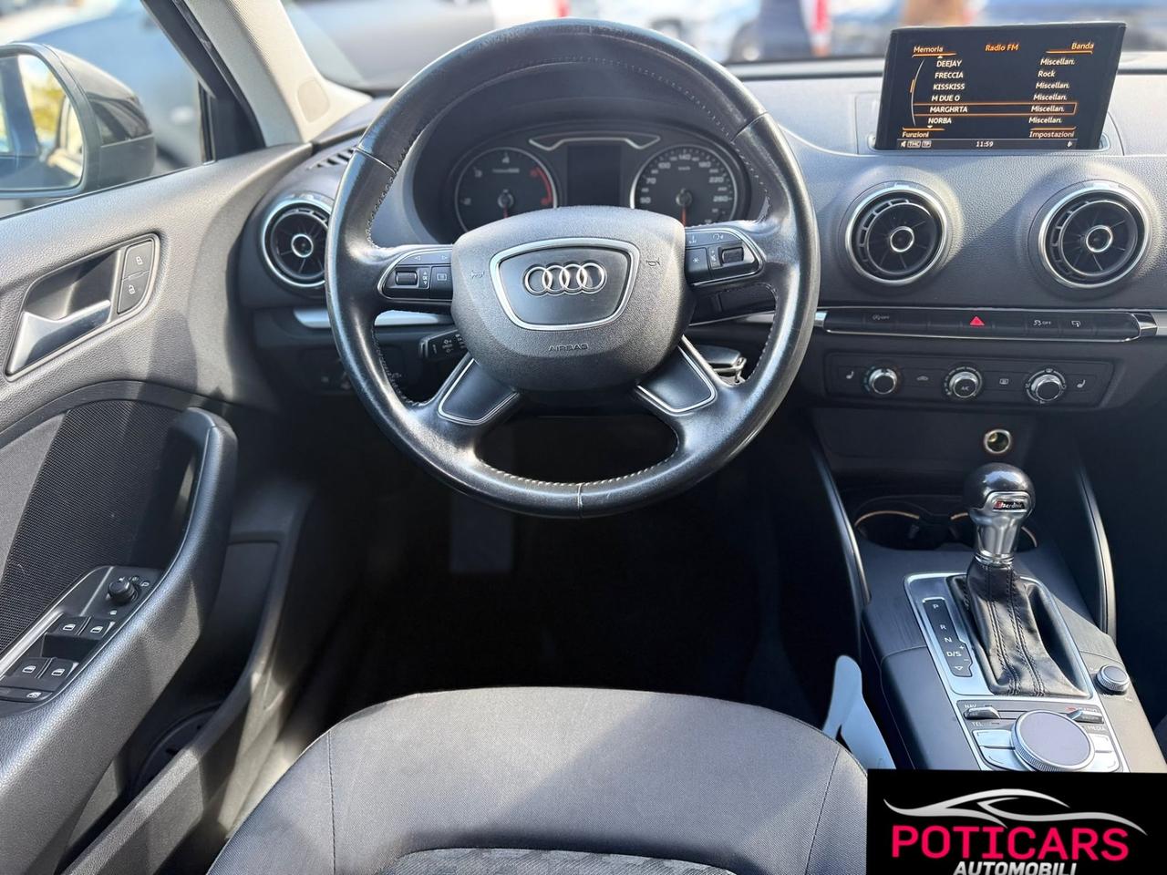 Audi A3 1.6 TDI 105 CV AUTOMATICA