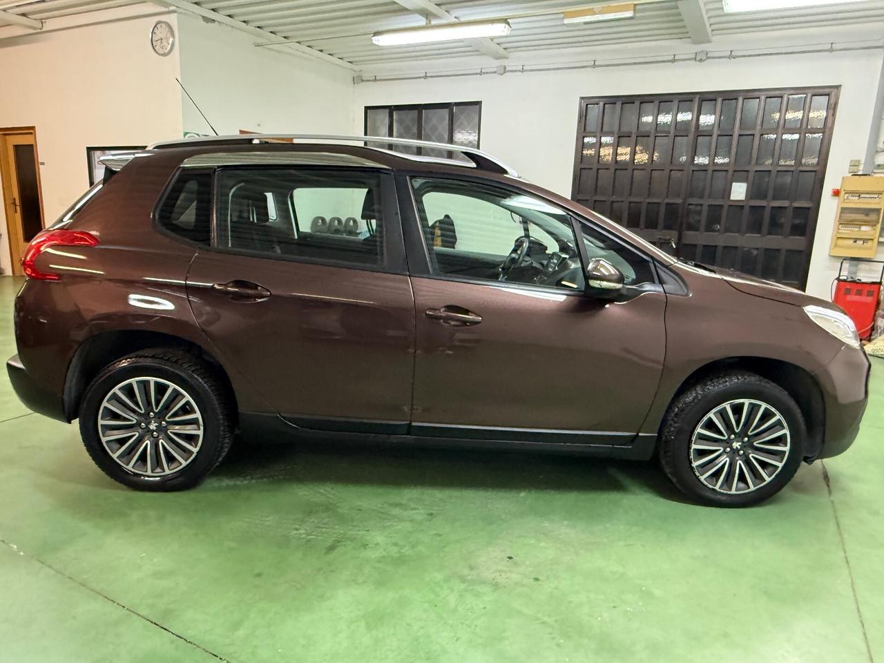 Peugeot 2008 1.2 VTi 82CV Allure