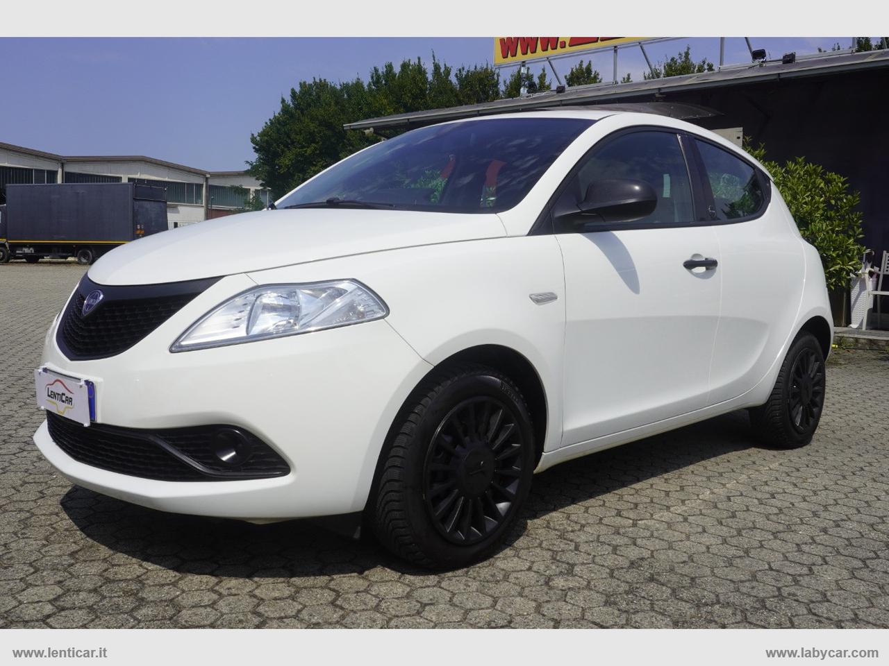 LANCIA Ypsilon 1.0 FireFly 5pS&S Hyb. Eco Silv.