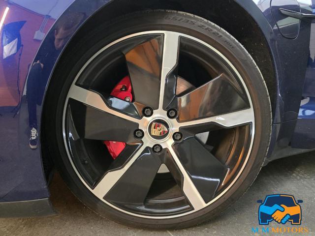 PORSCHE Taycan 4S Performance