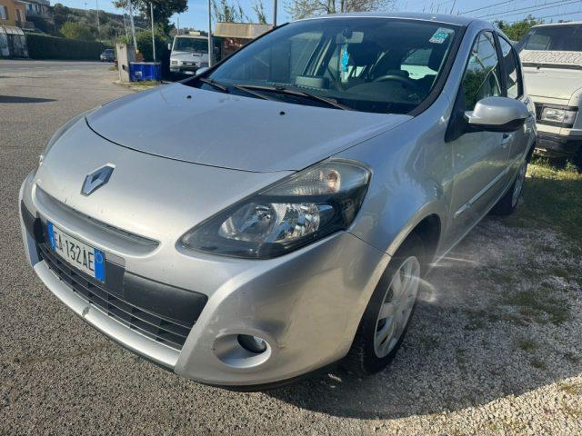 RENAULT Clio 1.2 16V 5 porte Confort