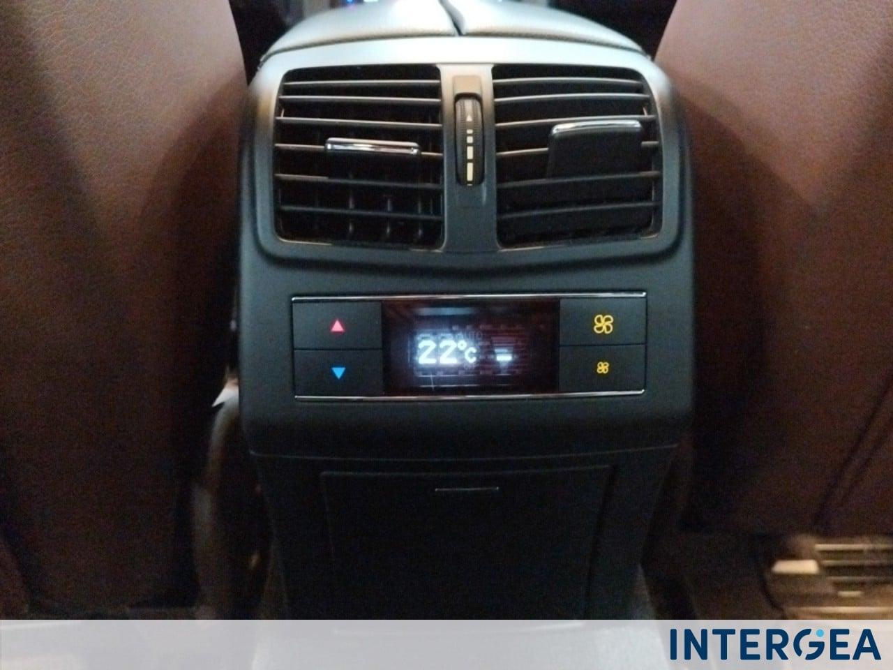 Mercedes-Benz E 350 bt Premium 252cv auto Blindata