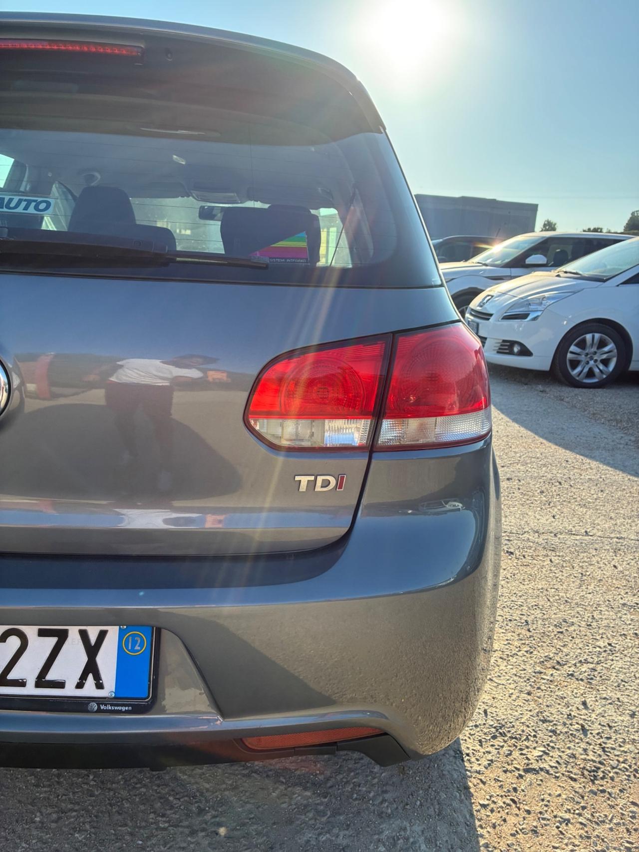 Volkswagen Golf 1.6 TDI DPF 3p. Highline