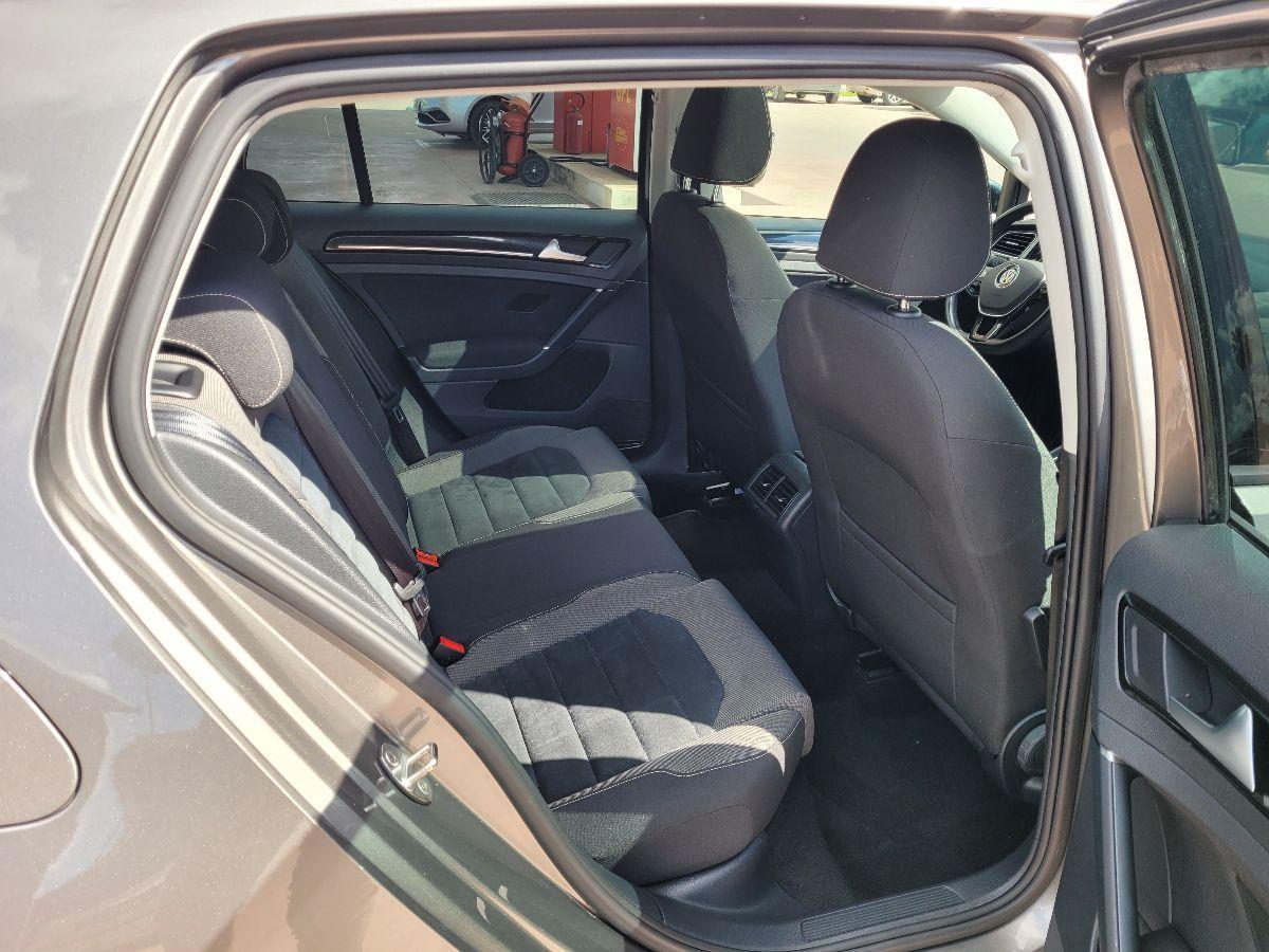 VOLKSWAGEN - Golf - 1.6 TDI 110 DSG 5p. Exec 4 Free BMT